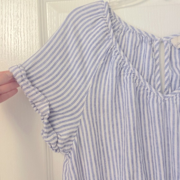 Blue and white pinstripe romper. - Picture 5 of 10